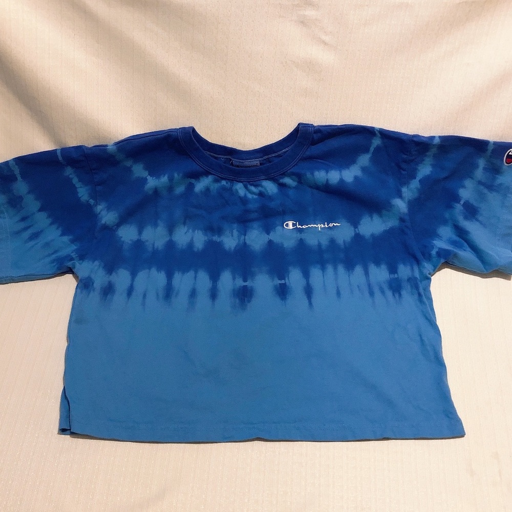 CHAMPIONS Croptop(S) - Picture 2 of 5